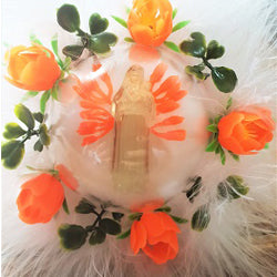 Madonna orange